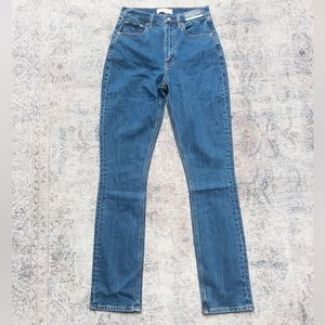 Abercrombie & Fitch Curve Love Ultra High Rise Slim Straight Jean